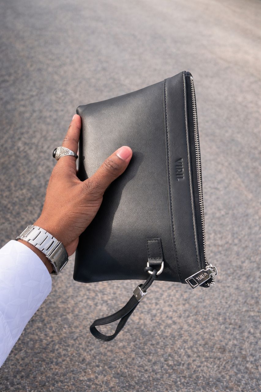 Sacoche / Pochette VIRIL en cuir véritable 