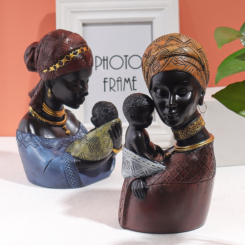 Figurine de femme africaine